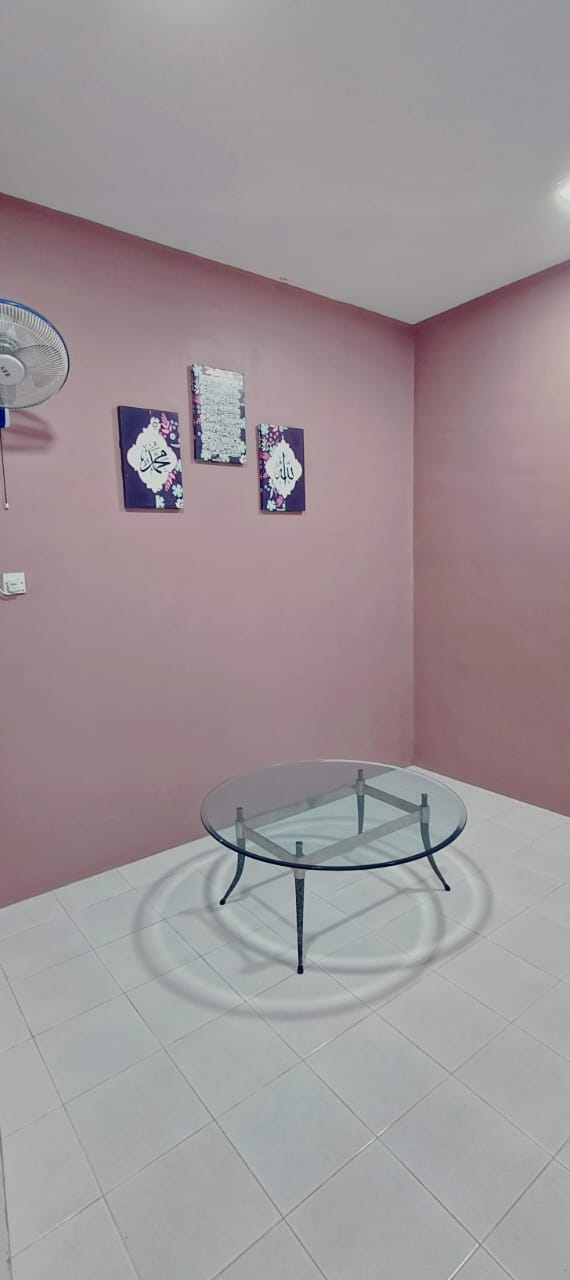 Fasad luar Homestay Lumut